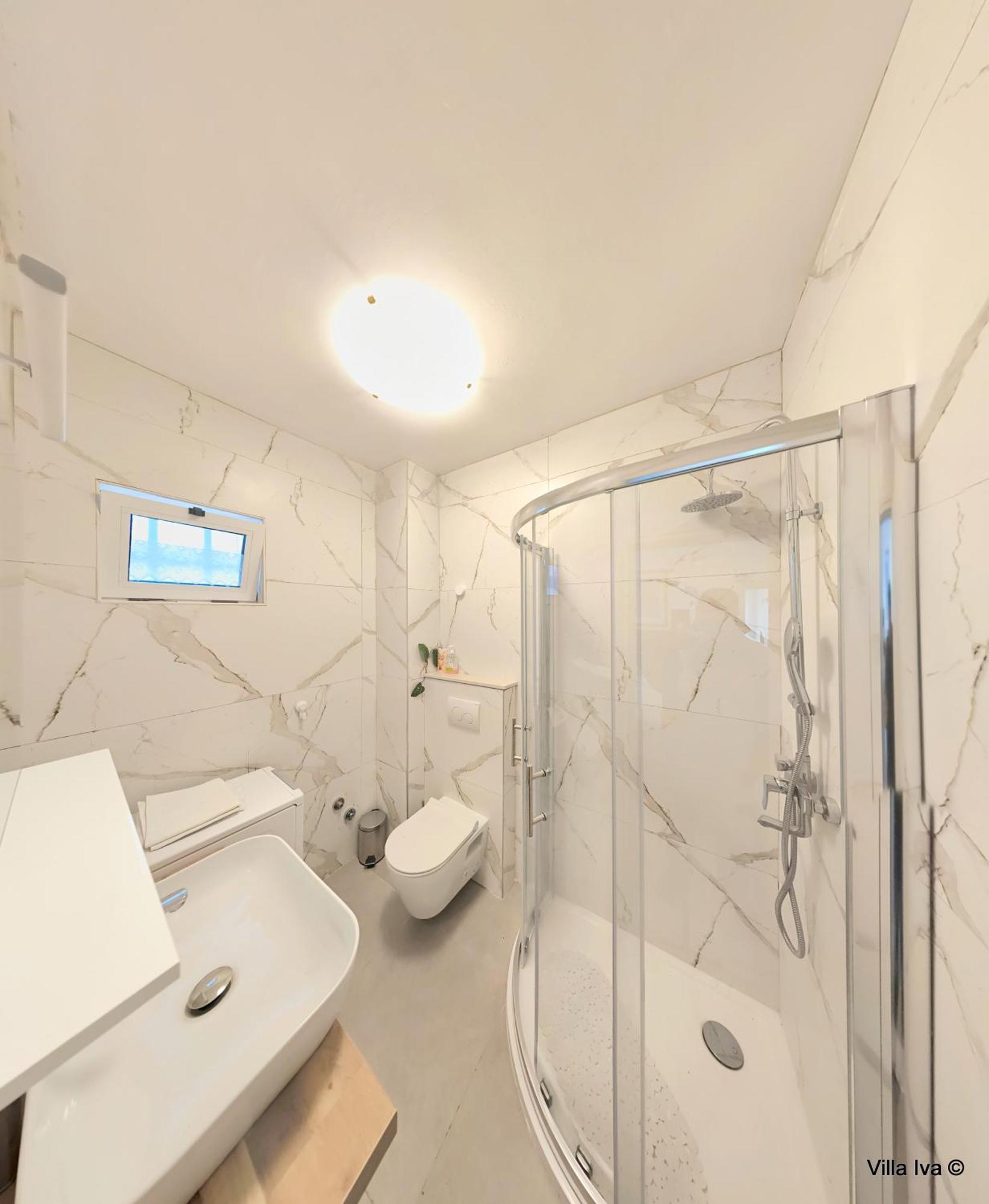 Apartments Iva Omiš Екстериор снимка